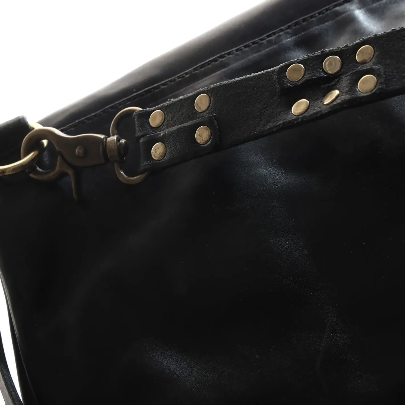 taschen_fabi_7.webp Store TASCHEN FABI Damen Taschen
